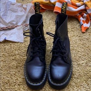 platform doc marten // dr. marten